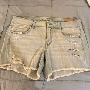 American Eagle Midi Distressed Denim Jean Shorts Size 14 NWT